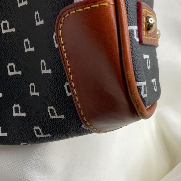 Dooney and Bourke MLB Pittsburgh Pirates shoulder bag - Picture 8 of 10